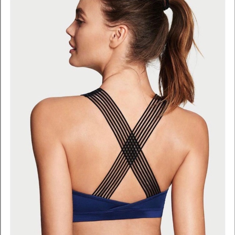 NWT Victoria’s Secret Mesh Detail Sports Bra Sz M - Picture 12 of 12